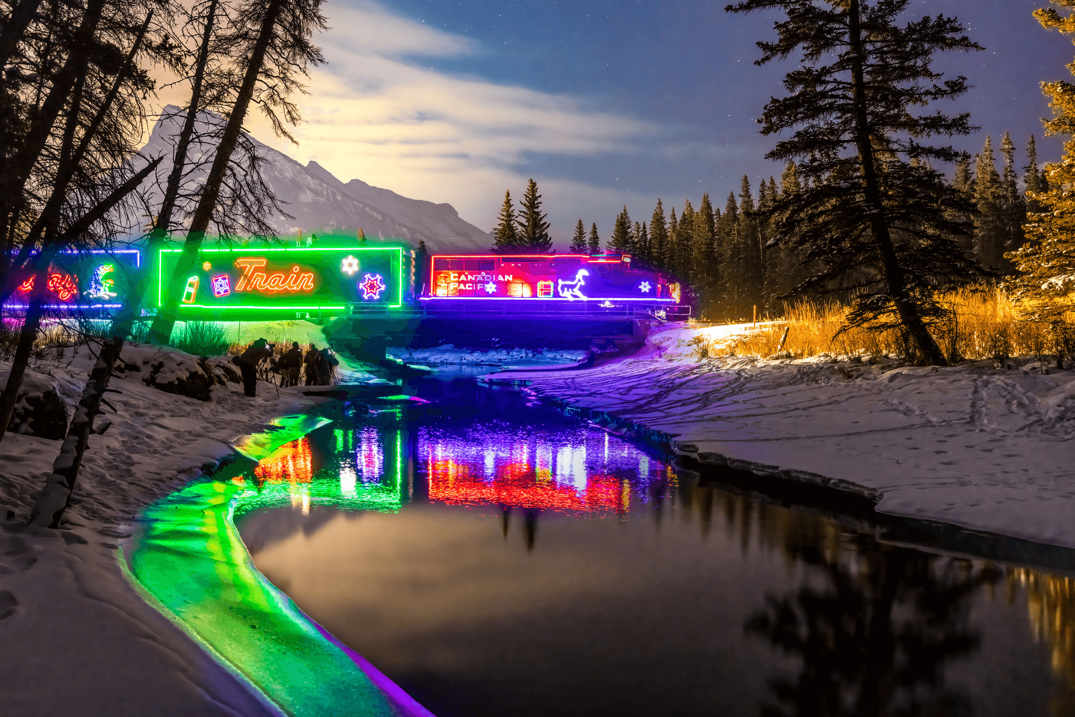 Holiday Train Photos, Posters, Logos and Videos 